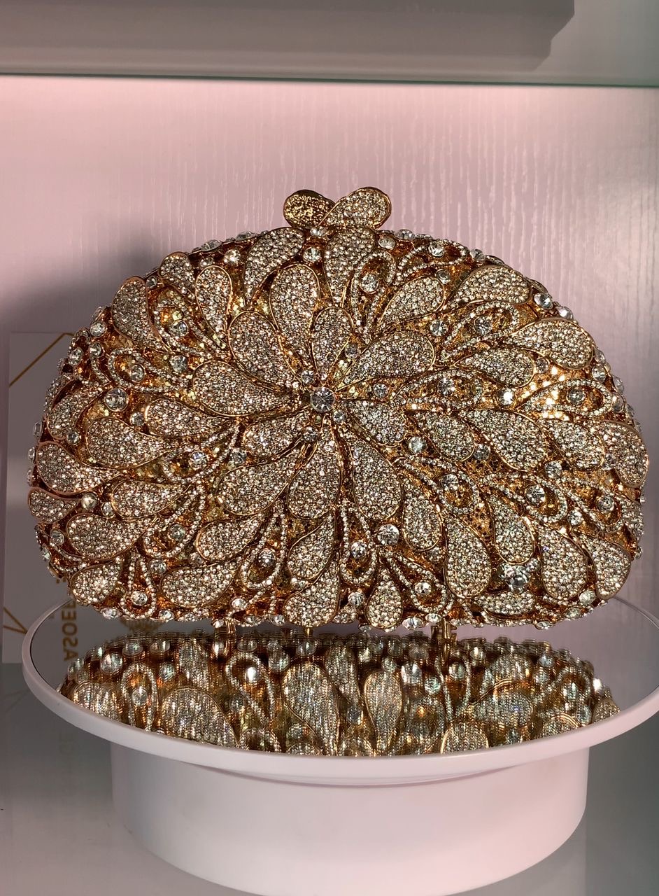 Kova Clutch Purse